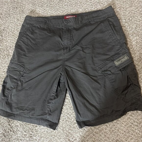 Unionbay Cargo Shorts Mens 40 Charcoal Gray Stretch Multi Pocket Utility Casual - Picture 1 of 9
